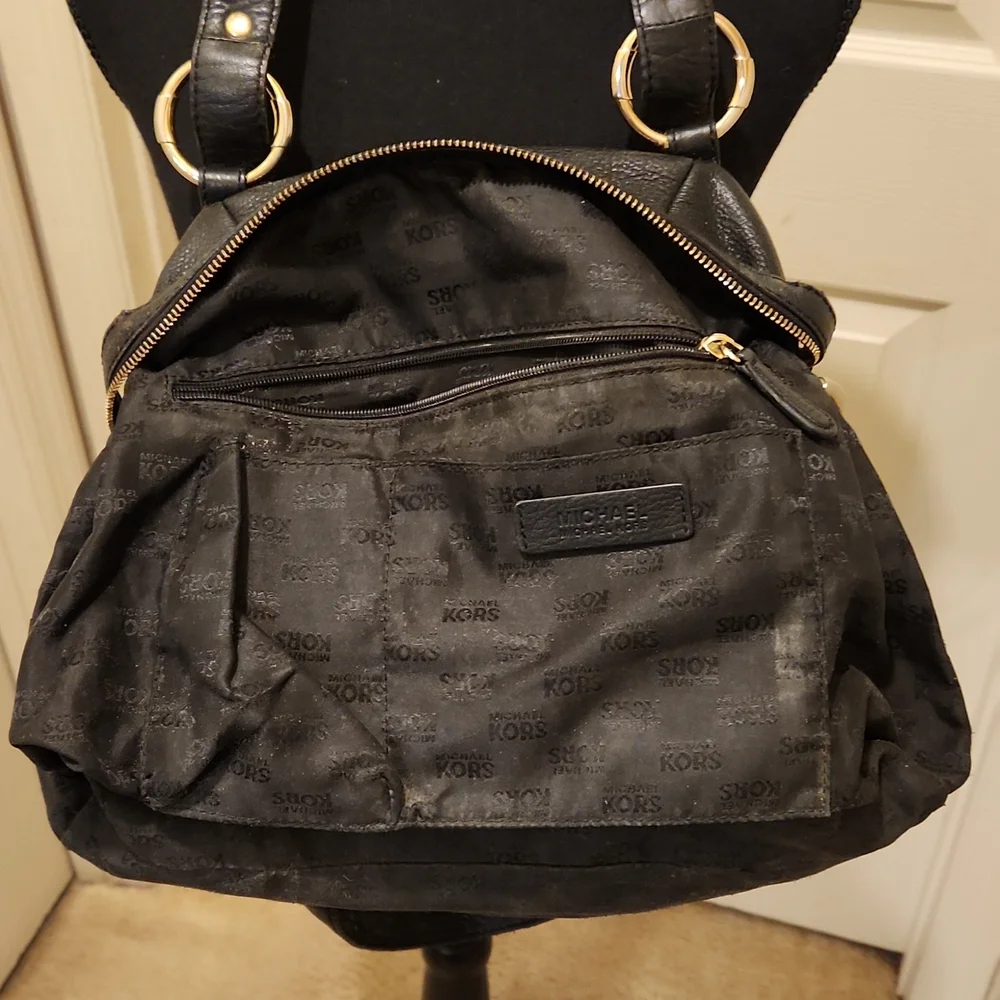 Michael Michael Kors, Black & Gold Satchel Purse - Picture 14 of 16